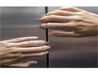 توصیه‌های مهم آتش نشانی هنگام قطعی برق و محبوس شدن در آسانسور